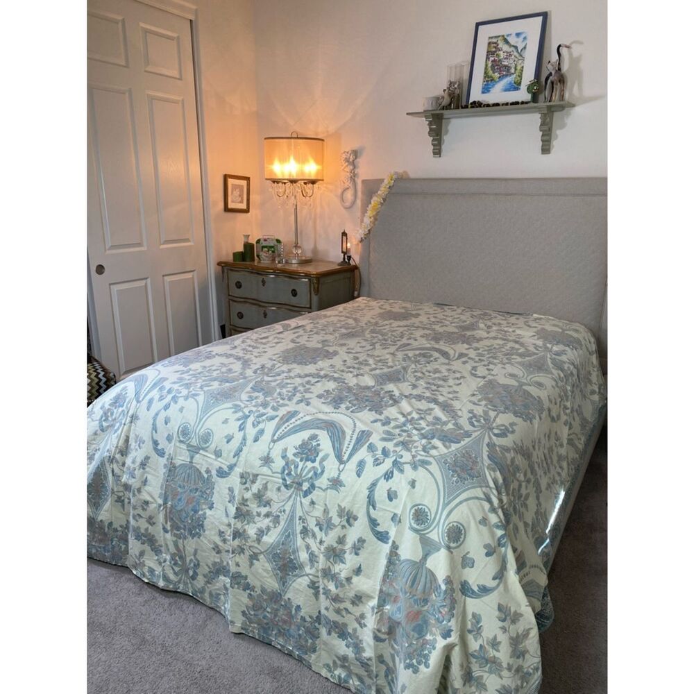 Williamsburg Crown vintage Colonial Flat sheet green blue urns floral ribbons